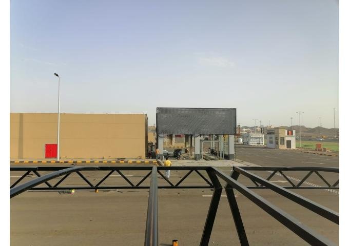 مظلات خشبية